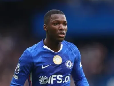 HLV Liam Rosenior: ‘Caicedo là tiền vệ phòng ngự xuất sắc nhất thế giới’ trước cuộc đại chiến Chelsea vs Man City